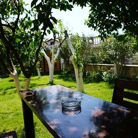 Apartment Apartman Cro Garden
