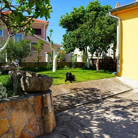Apartman Cro Garden Apartment *